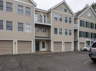 15 West Ct #15, Derby, CT 06418