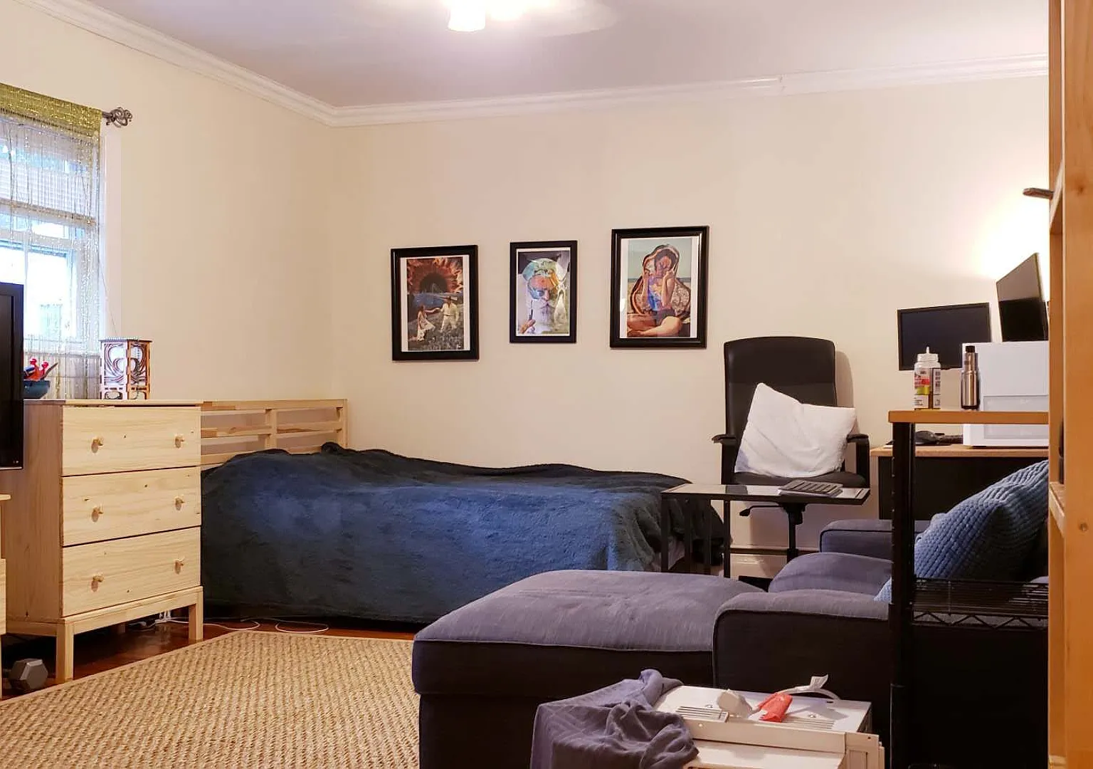 5 bed, 2100 sqft, $1,450 — Photo 1
