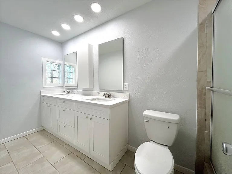 946 Sierra Shadows Dr — Photo 35
