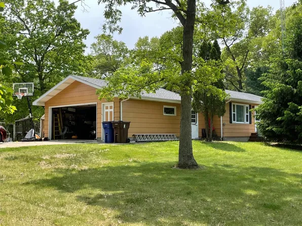 1822 11th Lane, Friendship, WI 53934