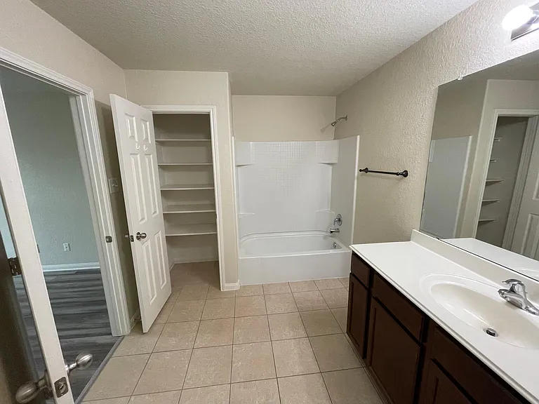 11427 Luckey Ledge — Photo 27