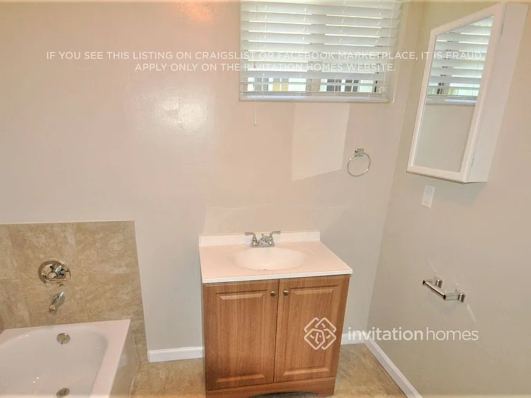 7108 Heliotrope Ave — Photo 8