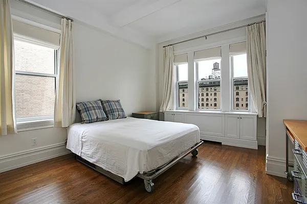 Rented by Corcoran | media 19