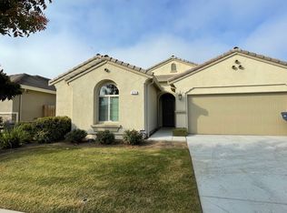 575 Montana De Oro St, Tulare, CA
