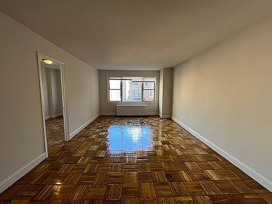 1st image of 250 E 73rd St APT 14B
