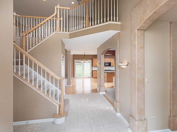 3rd image of 2312 Skylane Dr