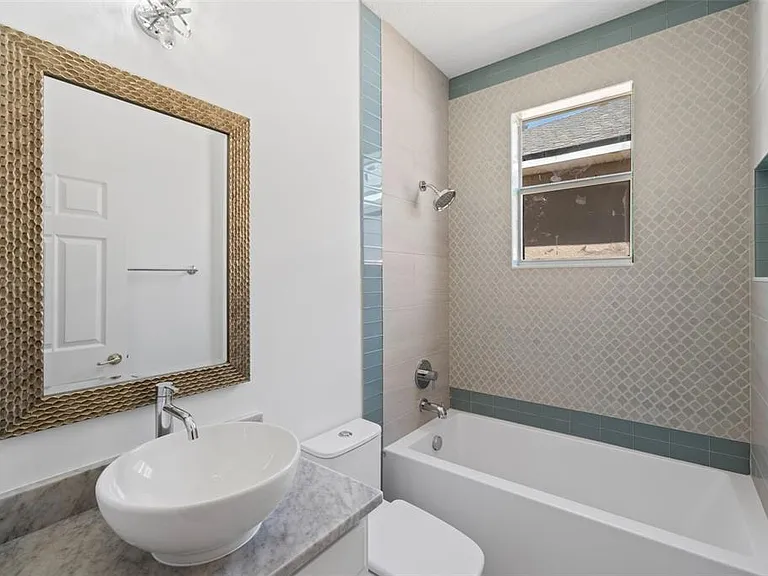 13121 Zori Ln — Photo 19
