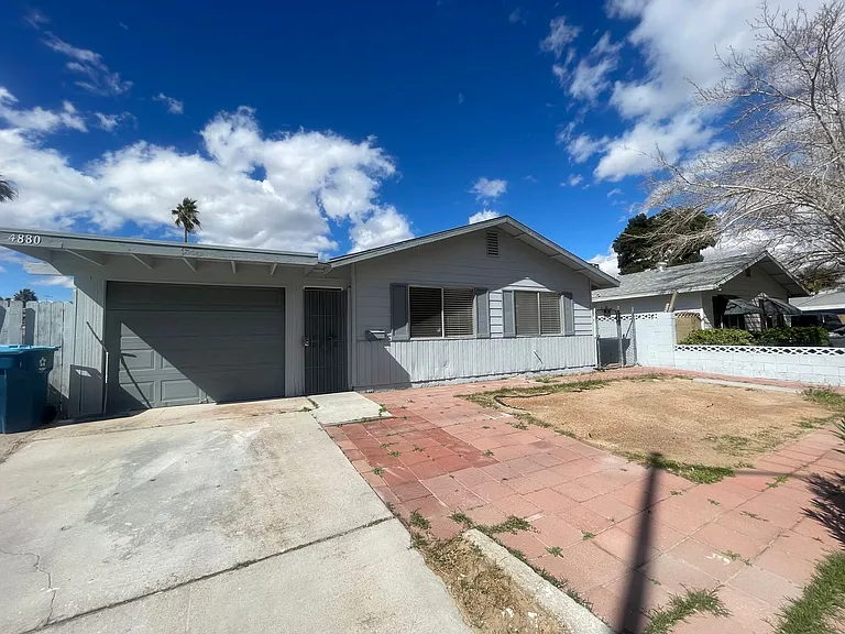 4880 Pancho Villa Dr — Photo 9