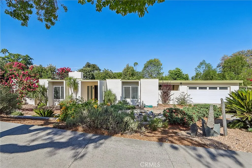 4 bed, 1847 sqft, $4,250 — Photo 3