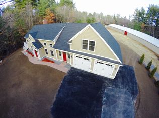 16 Lawrence Ln, Hollis, NH 03049