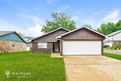 4253 Balboa Cir Photo 1