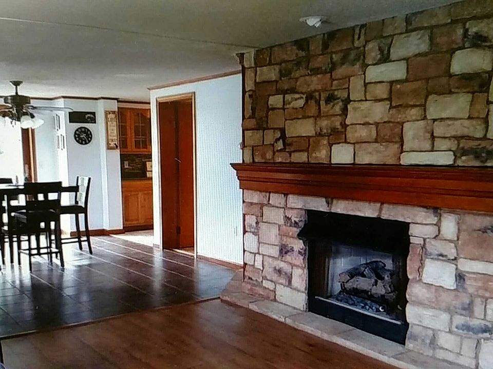 2nd image of 9366 N Coles St