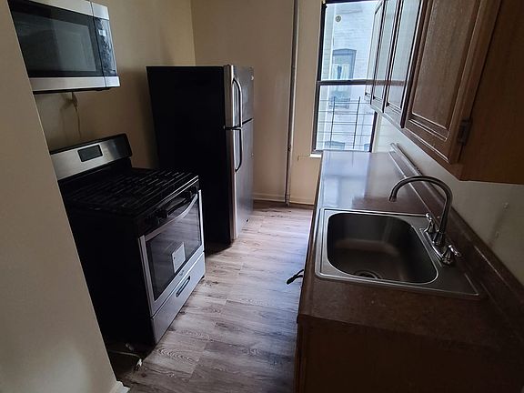 4th image of 1334 Eastern Pkwy APT 2C