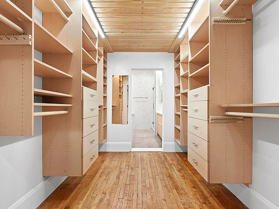4th image of 14 E 33rd St APT 9S