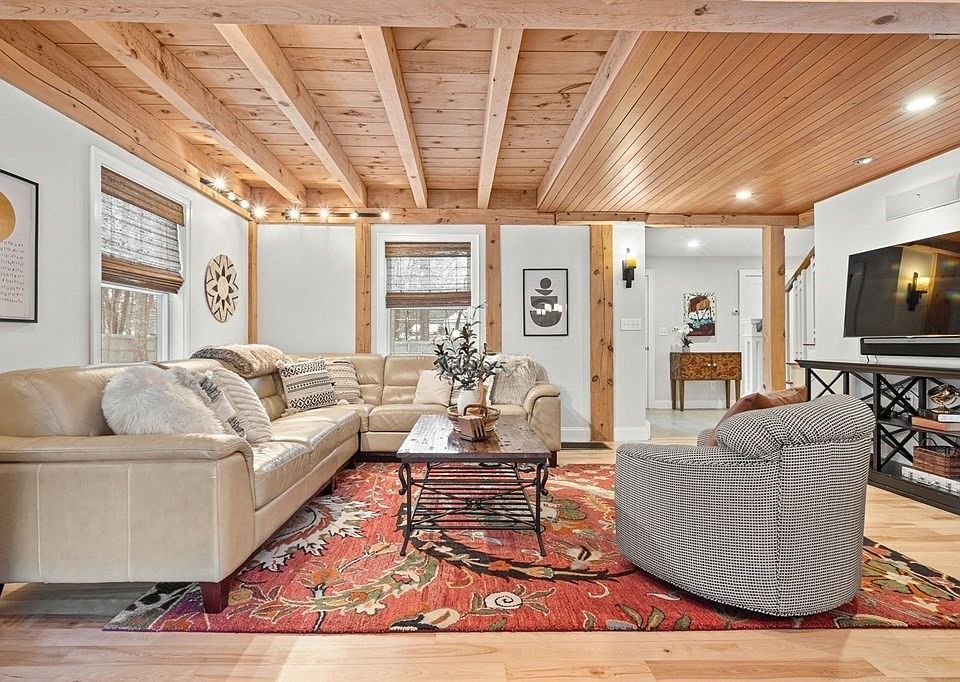 10 Grapevine Rd, Wenham, MA 01984 Zillow