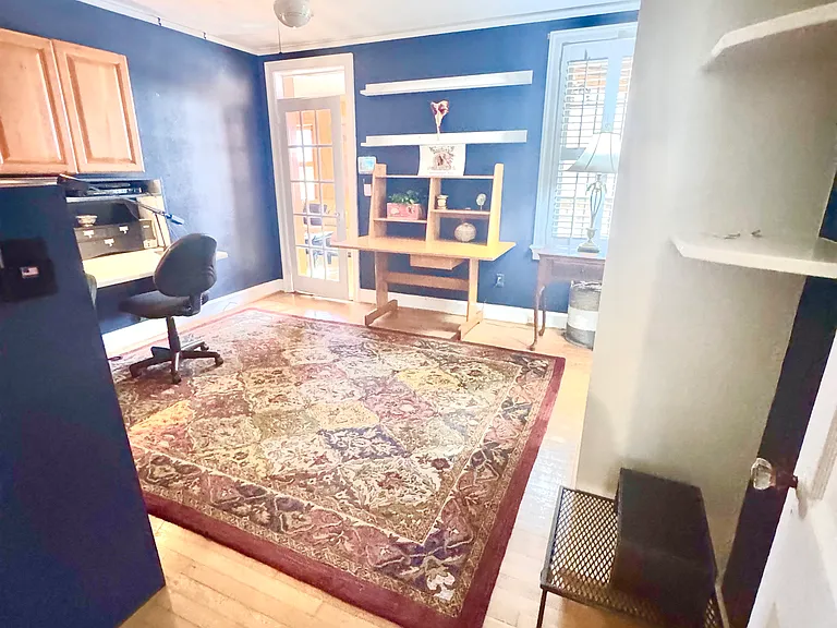 525 E 52nd St — Photo 34