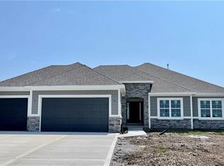 17229 W 197th St, Spring Hill, KS 66083