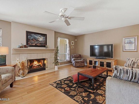 3rd image of 10413 E CHESTNUT Drive