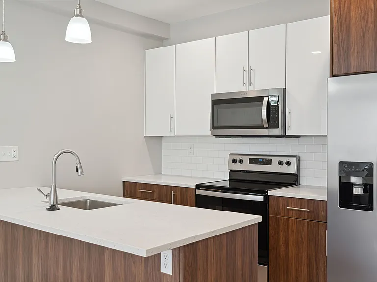 2612 Annin St #2 — Photo 3