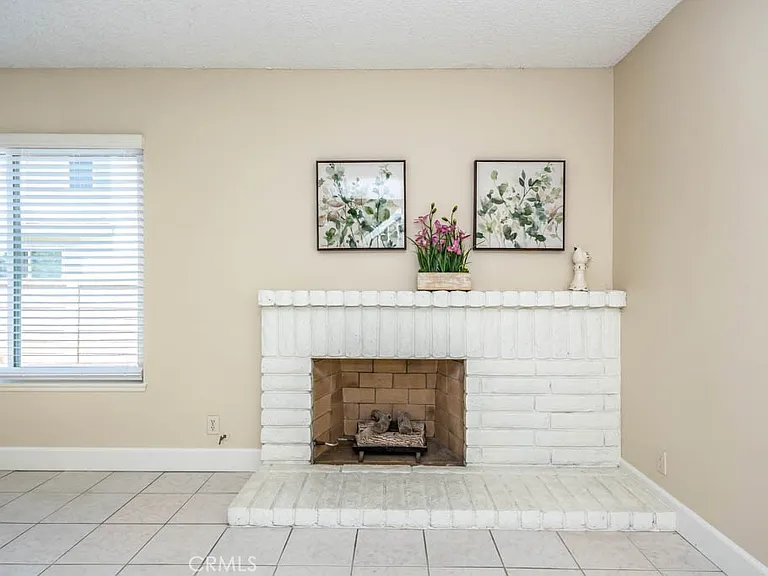 21 Ashbrook #102 — Photo 11