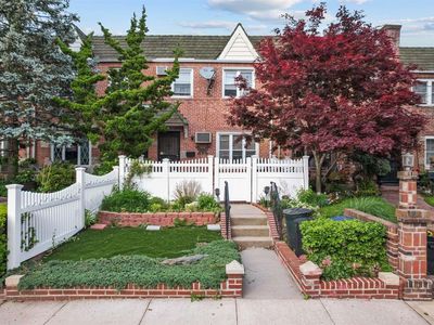 61-59 77th Place, Middle Village, NY, 11379