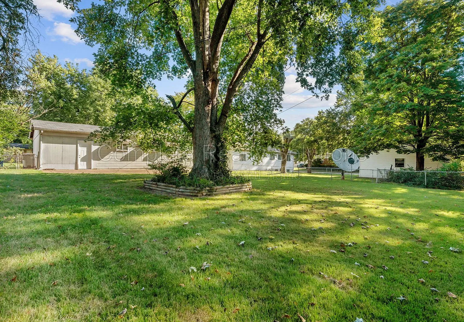 3 bed, 1.5 bath, 900 sqft, $1,250 — Photo 4