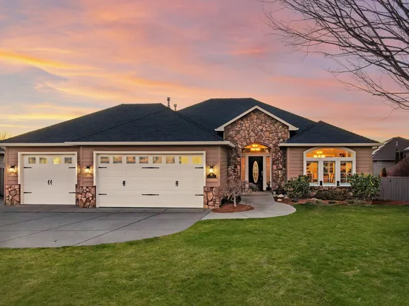410 Lone Oak Dr, Medford, OR 97504