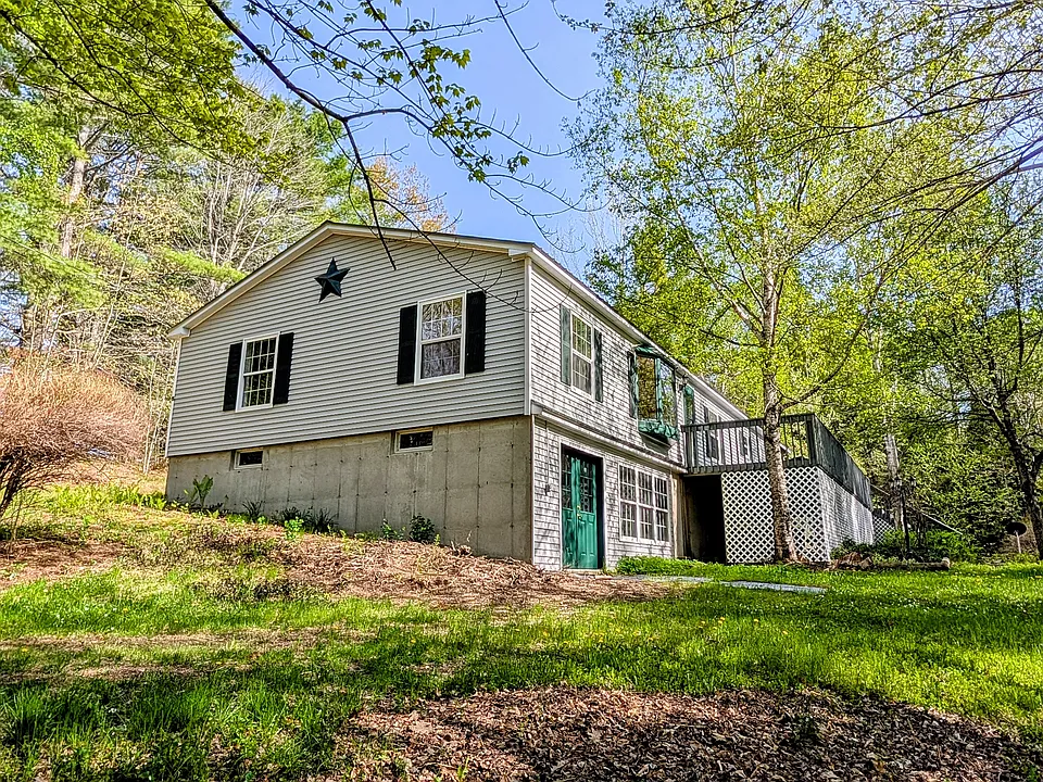 16 Jackson Ln