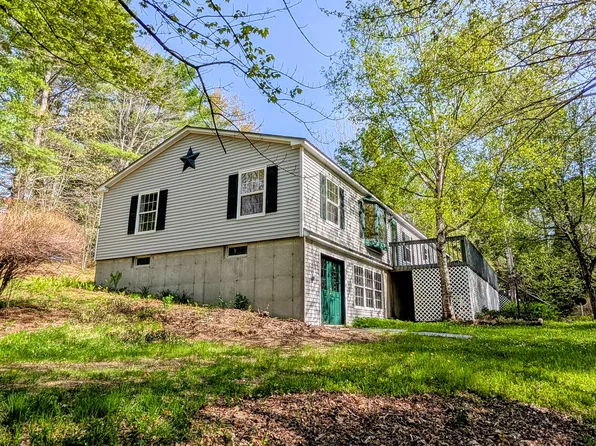 16 Jackson Ln, Norway, ME 04268