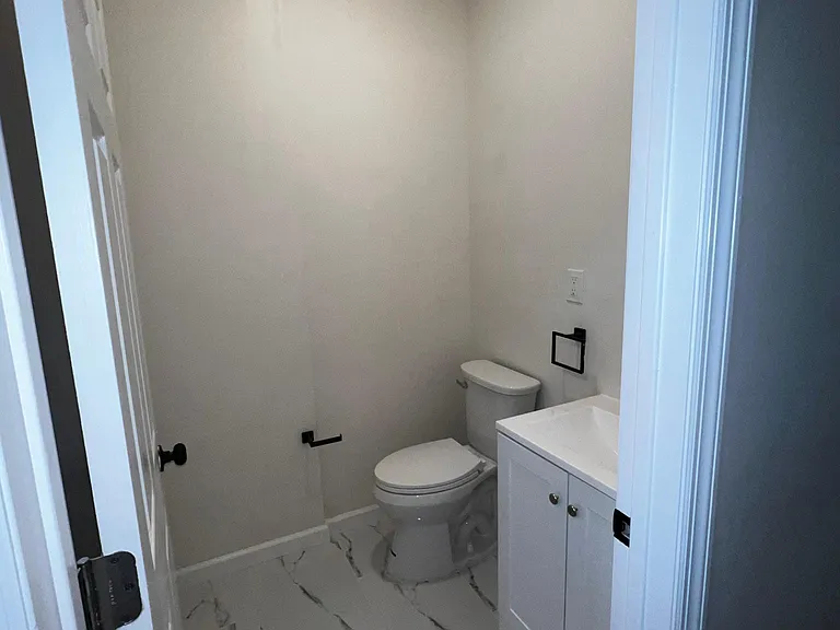 46 Dwight St #2 — Photo 9