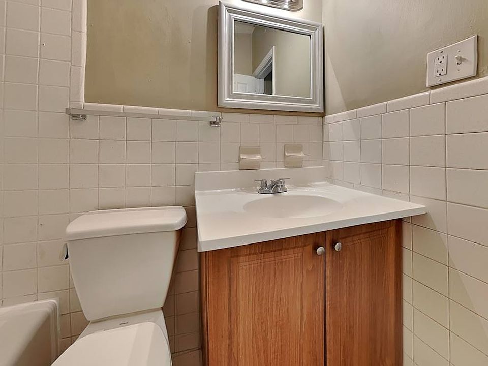1st image of 3426 21st St