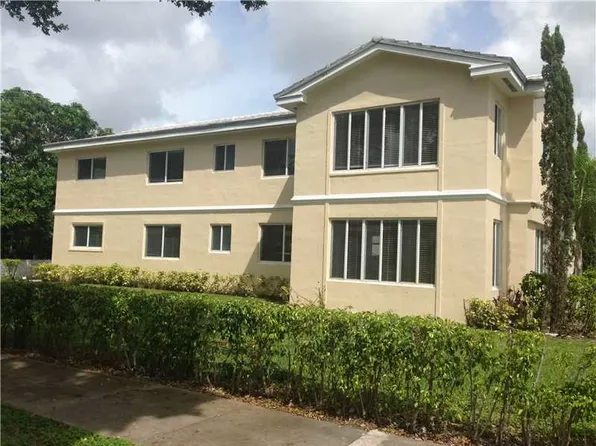 2890 Le Jeune Rd, Coral Gables, FL 33134