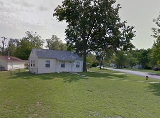 165 Cameron Rd, Saint Louis, MO 63137