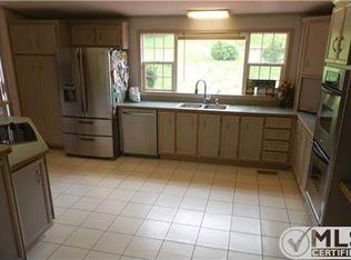 2908 Carters Creek Station Rd, Columbia, TN 38401