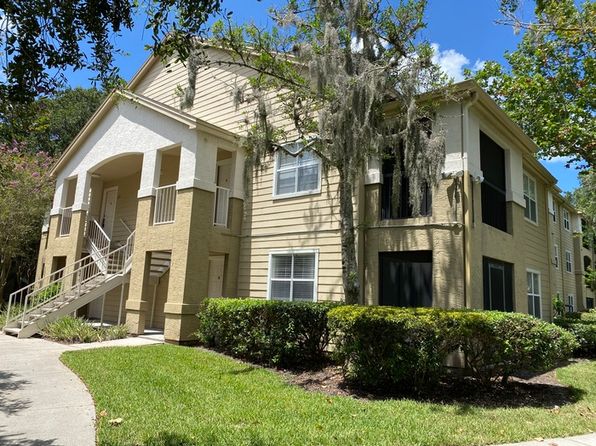 11 Arbor Club Dr UNIT 215