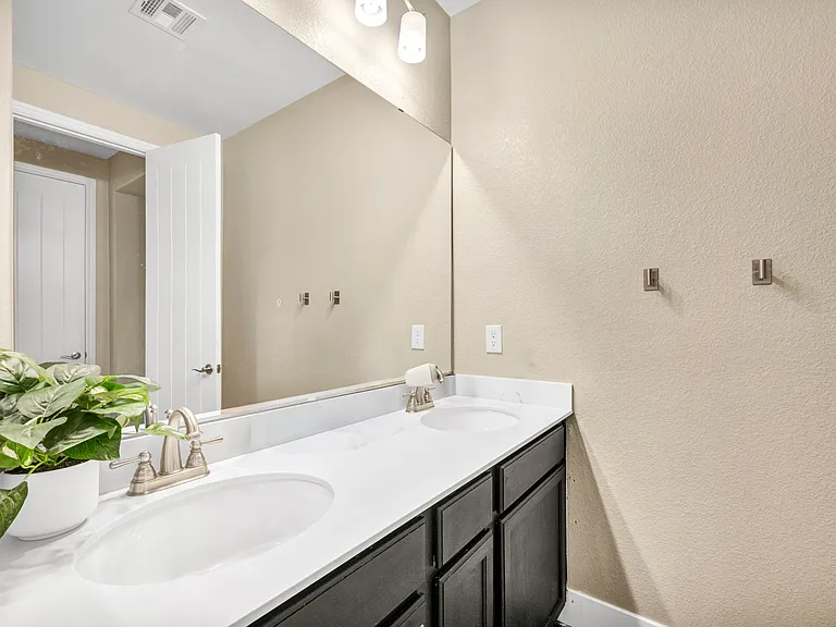 233 Castellari Dr — Photo 56