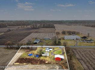 1761 Island Hwy, Charlotte, MI 48813