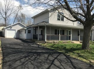 1720 Kelly Ave, Crest Hill, IL 60403