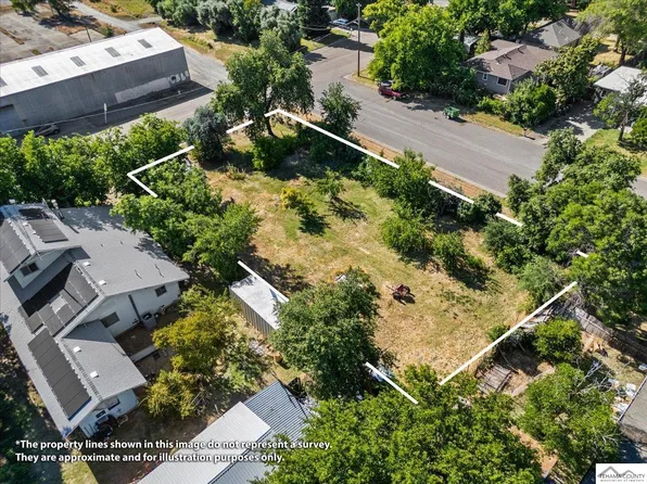 1519 Peach St, Corning, CA 96021