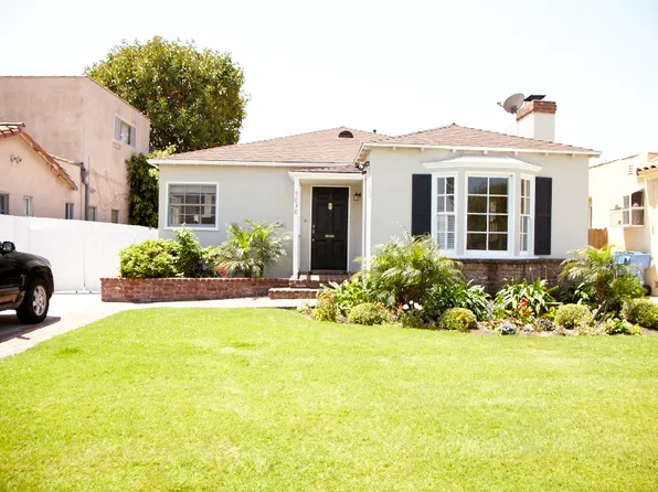 9030 Olin St, Los Angeles, CA 90034