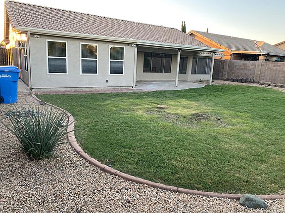 20 ft covered patio overlooking back yard