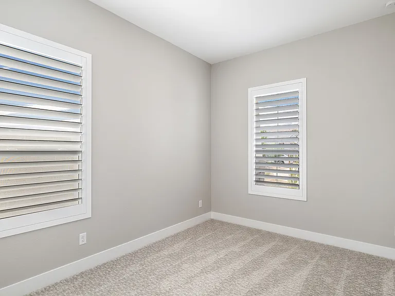 1725 E Questa Dr — Photo 54