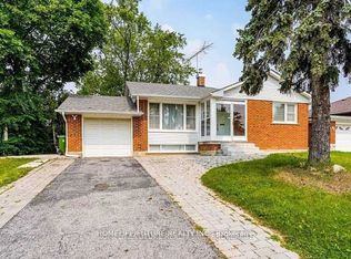 48 Farmcrest Dr #BASEMENT, Toronto, ON