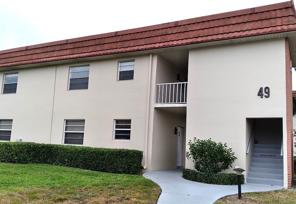 1st image of 49 Woodland Dr APT 206