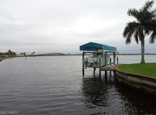 1769 Bikini Ct, Cape Coral, FL 33904