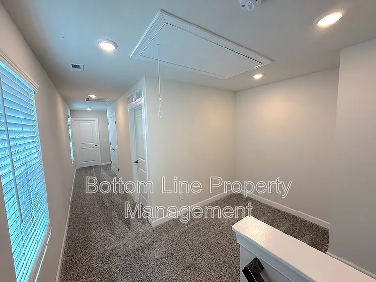 629 Cranford Dr — Photo 10