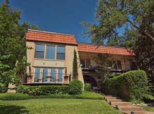 9104 Spring Lake Dr, Austin, TX 78750