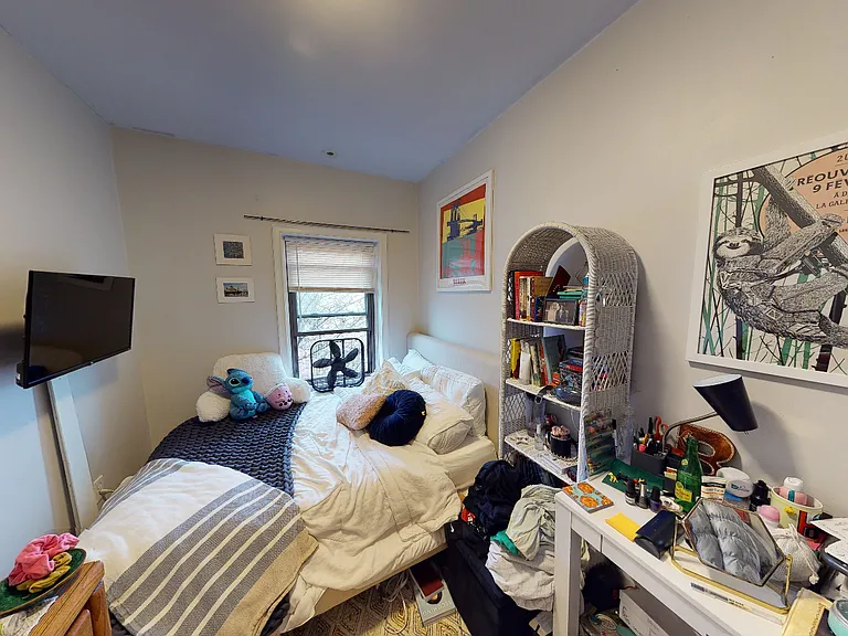 106 Hammond St #3A — Photo 9