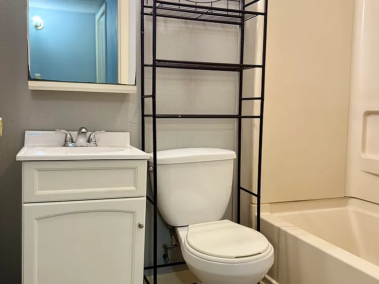 623-629 W 13th St #623-B — Photo 8