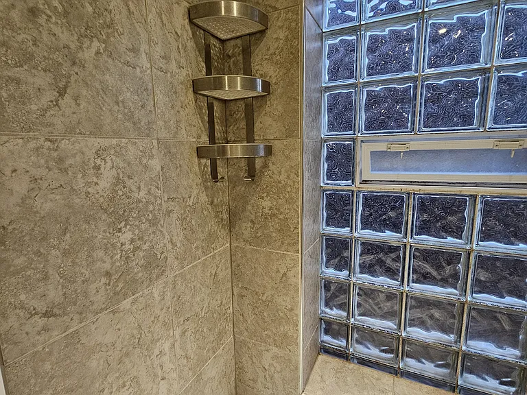 1012 Allen Ave #3 — Photo 37